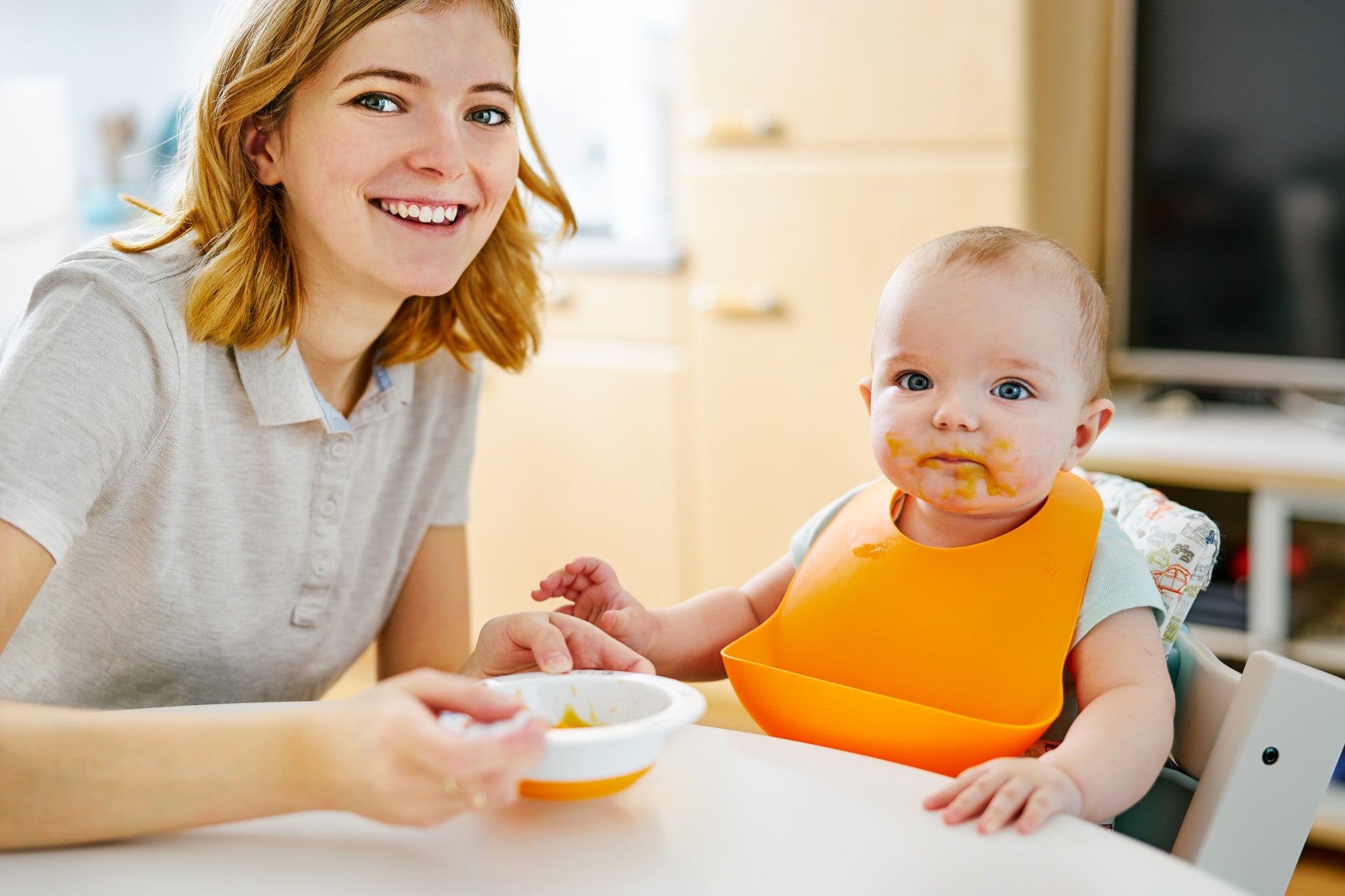 Little One Essentials Silicone Baby Feeding Essentials Set 7 Pack, Feeding  Supplies for Toddlers with Suction Plate, Bowl, Bib, Spoon & Fork, Water 